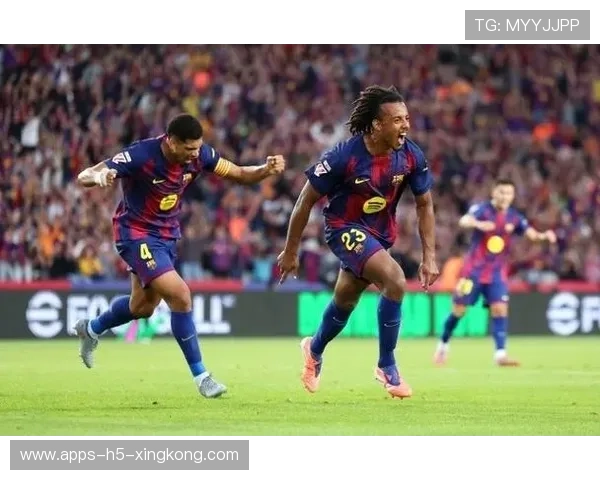 西甲巴萨替补点射建功,主场气氛炸裂